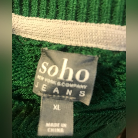 Soho Jeans | XL Green Chevron Design Sweater w/ Pockets - Picture 4 of 4